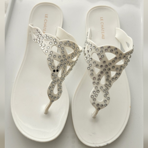 Le Chateau Flat Jelly Sandals - Picture 3 of 7
